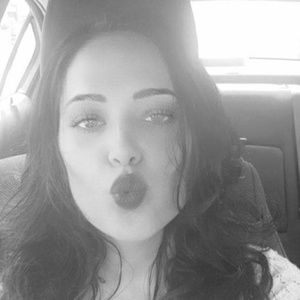 Meet your Posher, Mina